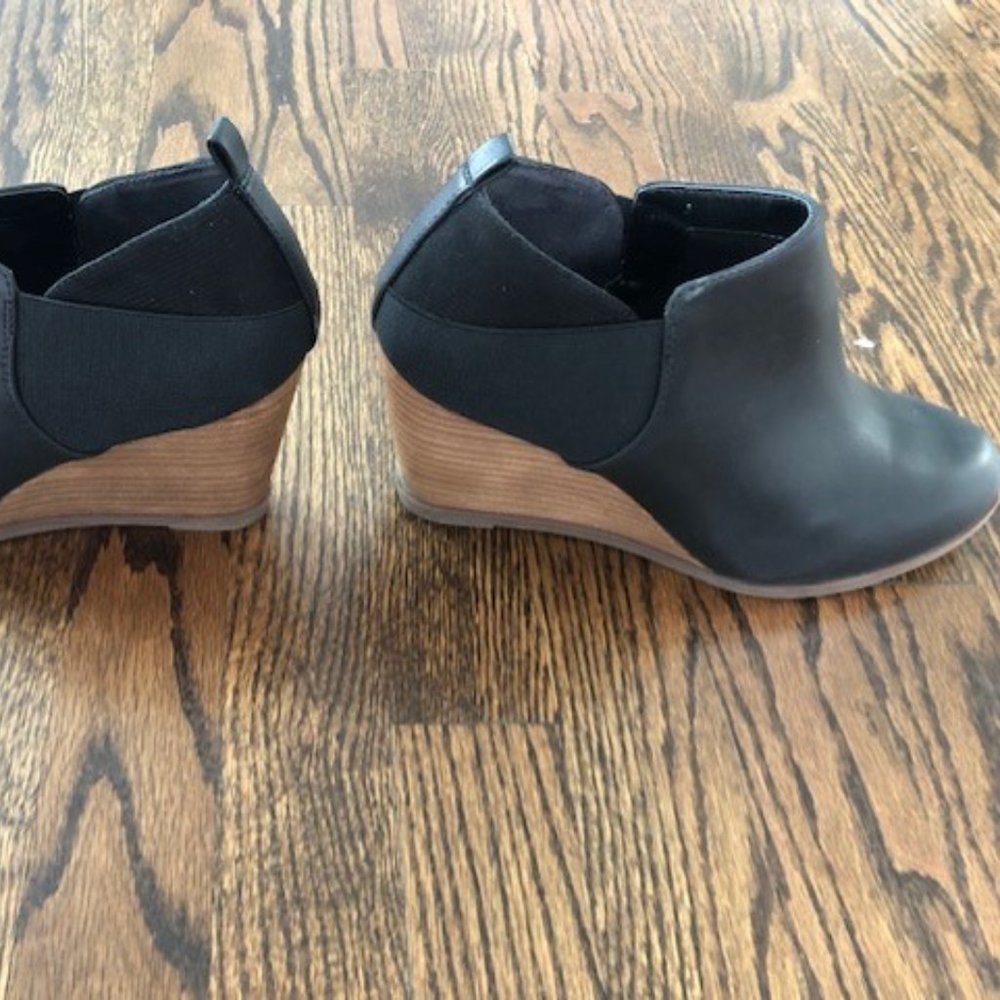 Dr. Scholl's Parler Wedge Bootie Size 9 Black